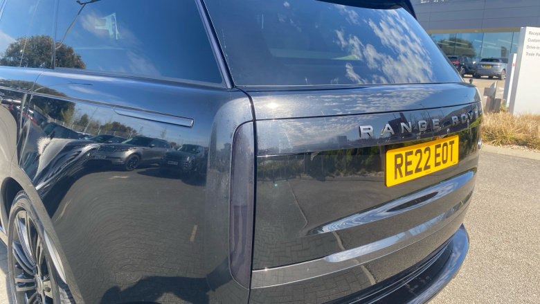 Land Rover Range Rover 4.4 P530 V8 First Edition 4dr Auto Petrol Estate